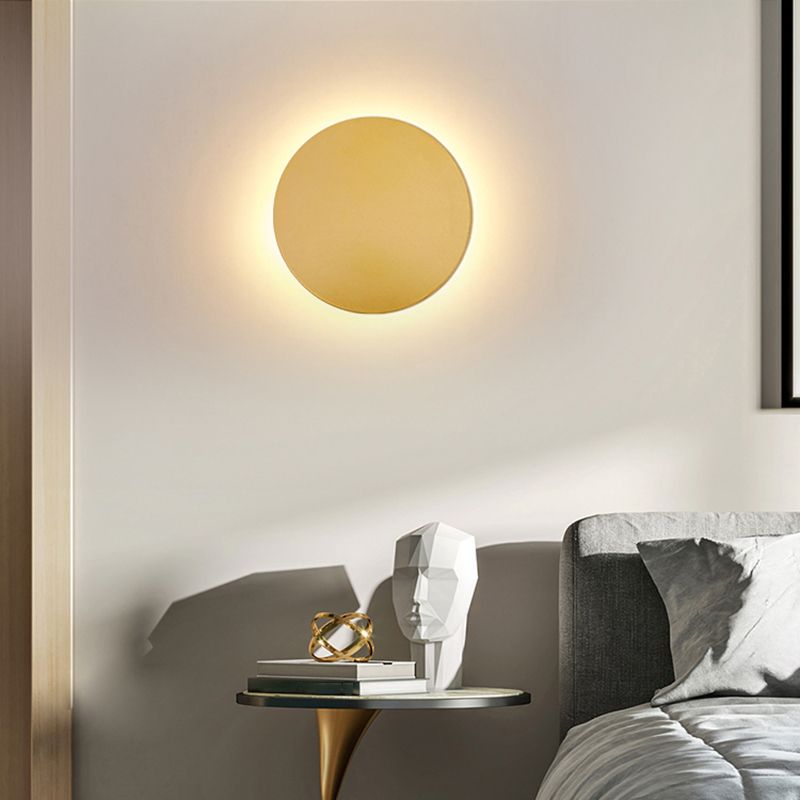 Lunora Living – Solaro Modern Round Wall Lamp for Ambient Bedroom Lighting