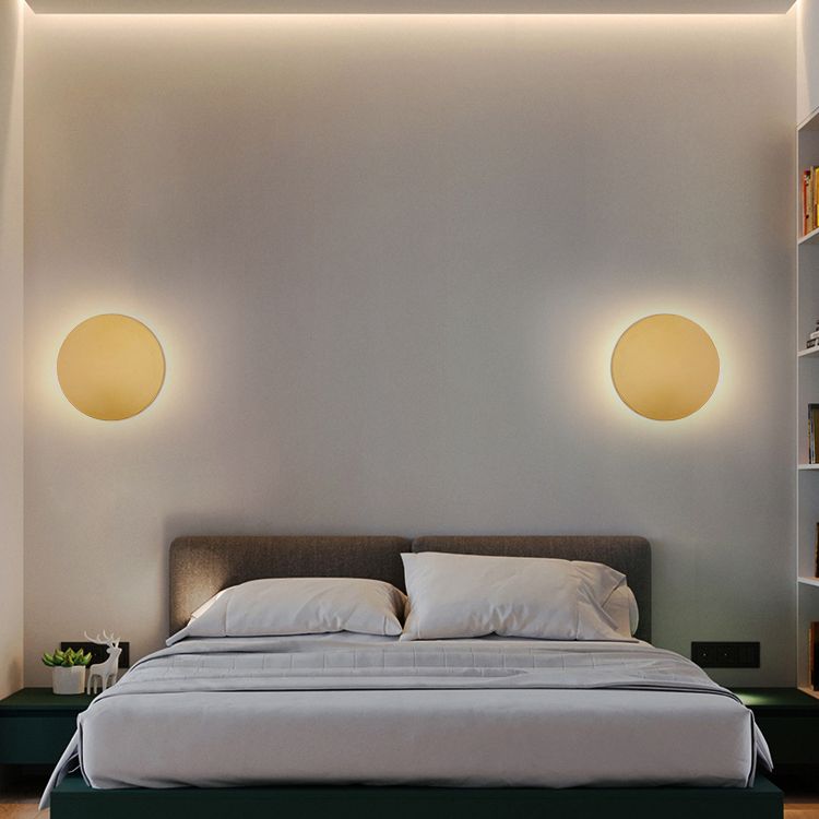 Lunora Living – Solaro Modern Round Wall Lamp for Ambient Bedroom Lighting